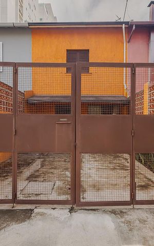 Casa para alugar com 140m², 2 quartos e 1 vagaFachada