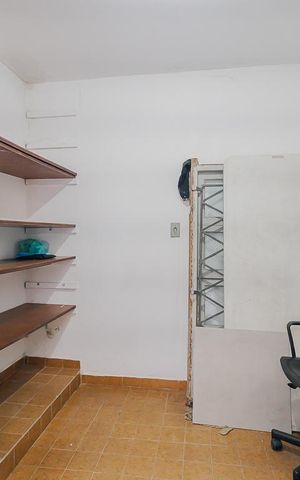 Casa para alugar com 140m², 2 quartos e 1 vagaÁrea de Serviço - Quarto