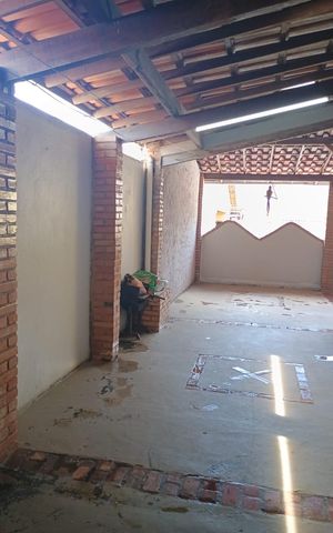 Casa para alugar com 180m², 3 quartos e 2 vagas Casa para alugar com 180m², 3 quartos e 2 vagasVaranda lateral