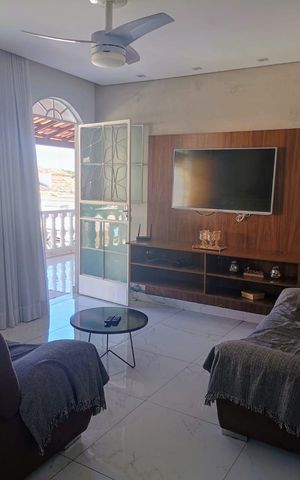 Casa para alugar com 180m², 3 quartos e 2 vagas Casa para alugar com 180m², 3 quartos e 2 vagasSala de Estar