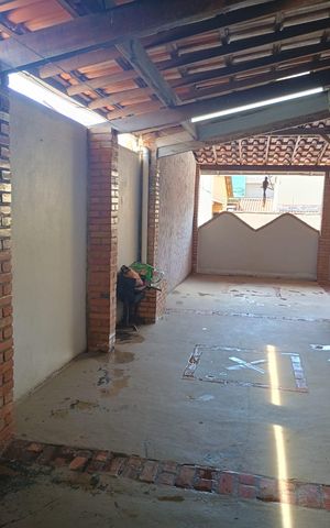 Casa para alugar com 180m², 3 quartos e 2 vagas Casa para alugar com 180m², 3 quartos e 2 vagasVaranda lateral