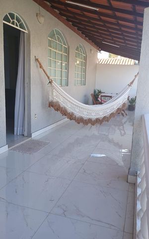 Casa para alugar com 180m², 3 quartos e 2 vagas Casa para alugar com 180m², 3 quartos e 2 vagasVaranda frontal