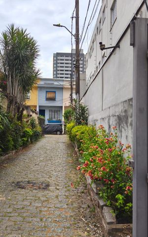 Casa de condomínio à venda com 110m², 3 quartos e 2 vagas Casa de condomínio à venda com 110m², 3 quartos e 2 vagasEntrada + Plaquinha