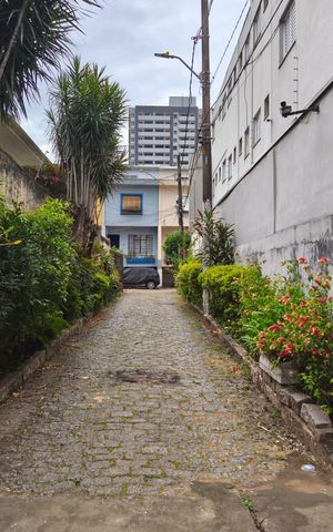 Casa de condomínio à venda com 110m², 3 quartos e 2 vagas Casa de condomínio à venda com 110m², 3 quartos e 2 vagasEntrada + Plaquinha