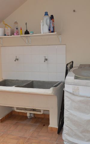 Casa de condomínio à venda com 110m², 3 quartos e 2 vagasÁrea de Serviço