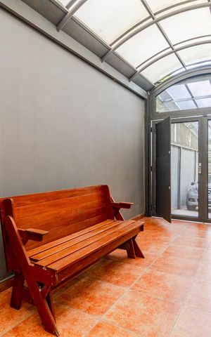 Casa à venda com 220m², 3 quartos e 2 vagasQuintal
