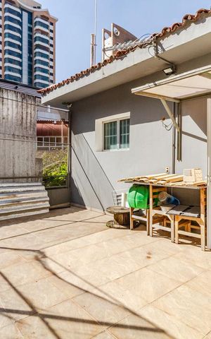 Casa à venda com 220m², 3 quartos e 2 vagasVaranda Quarto 2