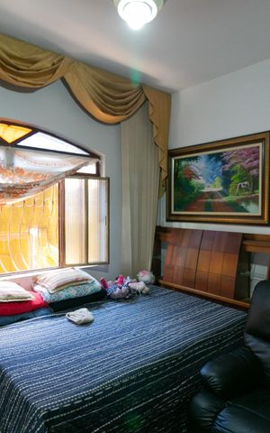 Casa à venda com 420m², 4 quartos e 4 vagas Casa à venda com 420m², 4 quartos e 4 vagasQuarto 1