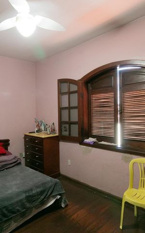 Casa à venda com 420m², 4 quartos e 4 vagas Casa à venda com 420m², 4 quartos e 4 vagasQuarto 2
