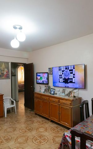 Casa à venda com 420m², 4 quartos e 4 vagas Casa à venda com 420m², 4 quartos e 4 vagasCopa