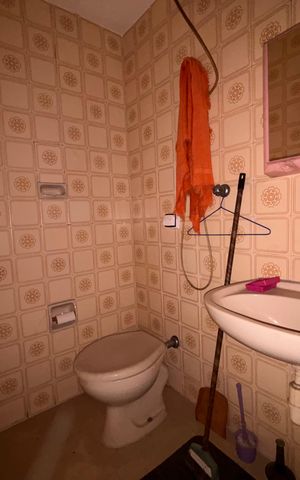 Apartamento à venda com 96m², 2 quartos e 1 vaga Apartamento à venda com 96m², 2 quartos e 1 vagaBanheiro de Serviço