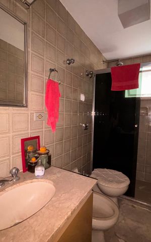 Apartamento à venda com 96m², 2 quartos e 1 vaga Apartamento à venda com 96m², 2 quartos e 1 vagaBanheiro