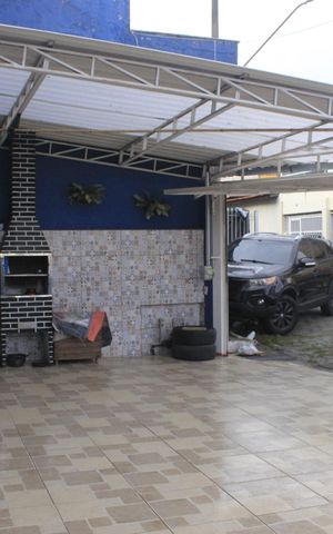 Casa à venda com 250m², 3 quartos e 5 vagasGaragem