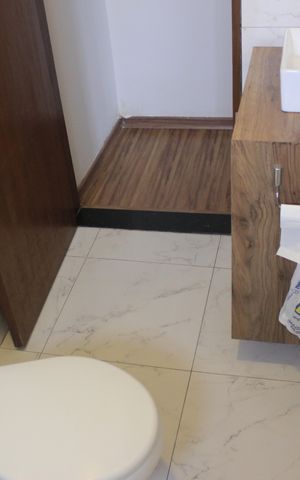 Casa à venda com 250m², 3 quartos e 5 vagasBanheiro da Suíte