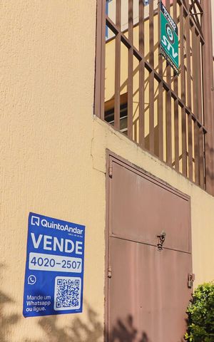 Casa de condomínio à venda com 200m², 3 quartos e 3 vagas Casa de condomínio à venda com 200m², 3 quartos e 3 vagasPlaca