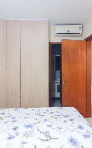 Casa de condomínio à venda com 200m², 3 quartos e 3 vagas Casa de condomínio à venda com 200m², 3 quartos e 3 vagasSuite