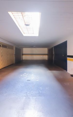 Casa de condomínio à venda com 200m², 3 quartos e 3 vagas Casa de condomínio à venda com 200m², 3 quartos e 3 vagasÁrea comum