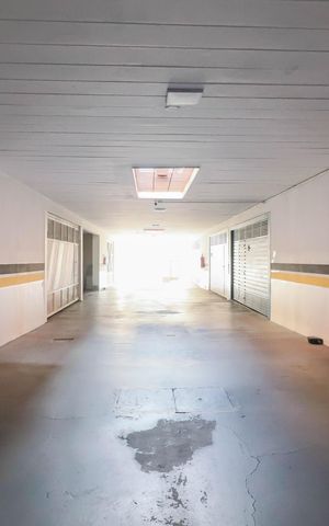 Casa de condomínio à venda com 200m², 3 quartos e 3 vagas Casa de condomínio à venda com 200m², 3 quartos e 3 vagasÁrea comum