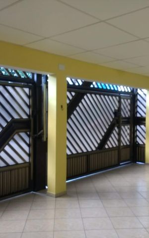 Casa à venda com 145m², 3 quartos e 3 vagas Casa à venda com 145m², 3 quartos e 3 vagasGaragem