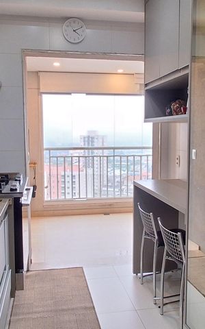 Casa à venda com 151m², 4 quartos e 3 vagas Casa à venda com 151m², 4 quartos e 3 vagasCozinha