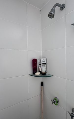 Apartamento à venda com 126m², 3 quartos e 2 vagas Apartamento à venda com 126m², 3 quartos e 2 vagasSuíte 2 - Banheiro