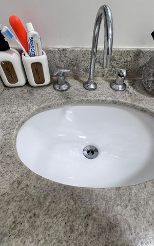Apartamento à venda com 126m², 3 quartos e 2 vagas Apartamento à venda com 126m², 3 quartos e 2 vagasSuíte 1 - Banheiro