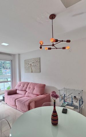 Apartamento à venda com 126m², 3 quartos e 2 vagas Apartamento à venda com 126m², 3 quartos e 2 vagasSala