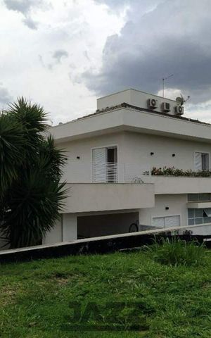 Casa de condomínio à venda com 500m², 4 quartos e 4 vagas