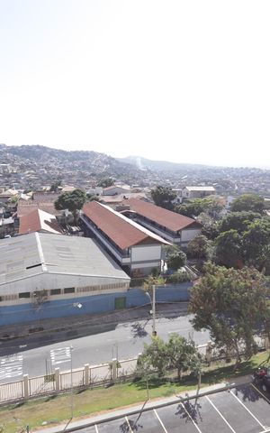 Apartamento para alugar com 49m², 2 quartos e 1 vagaVista