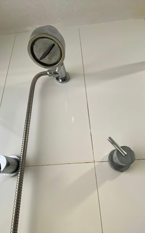 Apartamento à venda com 85m², 2 quartos e 1 vaga Apartamento à venda com 85m², 2 quartos e 1 vagaBanheiro 2