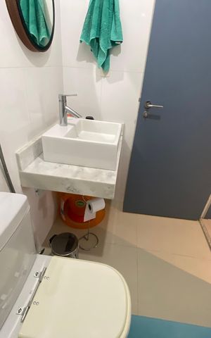 Apartamento à venda com 85m², 2 quartos e 1 vaga Apartamento à venda com 85m², 2 quartos e 1 vagaBanheiro
