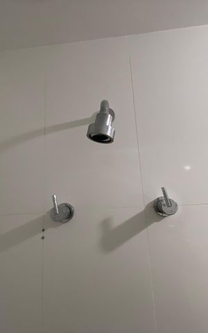 Apartamento à venda com 85m², 2 quartos e 1 vaga Apartamento à venda com 85m², 2 quartos e 1 vagaBanheiro
