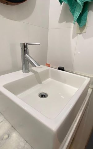 Apartamento à venda com 85m², 2 quartos e 1 vaga Apartamento à venda com 85m², 2 quartos e 1 vagaBanheiro