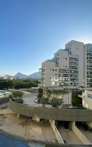 Apartamento à venda com 85m², 2 quartos e 1 vaga Apartamento à venda com 85m², 2 quartos e 1 vagaVaranda - Sala