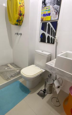Apartamento à venda com 85m², 2 quartos e 1 vaga Apartamento à venda com 85m², 2 quartos e 1 vagaBanheiro