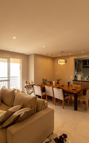 Apartamento à venda com 109m², 3 quartos e 2 vagas Apartamento à venda com 109m², 3 quartos e 2 vagasSala