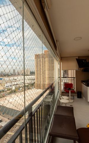 Apartamento à venda com 109m², 3 quartos e 2 vagas Apartamento à venda com 109m², 3 quartos e 2 vagasVaranda da sala