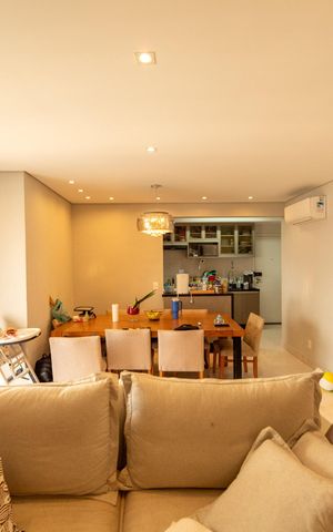 Apartamento à venda com 109m², 3 quartos e 2 vagas Apartamento à venda com 109m², 3 quartos e 2 vagasSala
