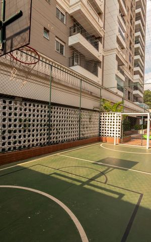 Apartamento à venda com 109m², 3 quartos e 2 vagas Apartamento à venda com 109m², 3 quartos e 2 vagasÁrea comum - Quadra Esportiva