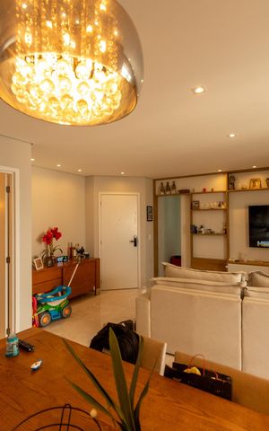 Apartamento à venda com 109m², 3 quartos e 2 vagas Apartamento à venda com 109m², 3 quartos e 2 vagasSala
