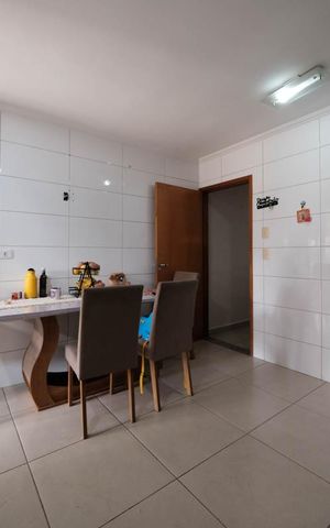 Casa à venda com 134m², 2 quartos e 4 vagasCozinha