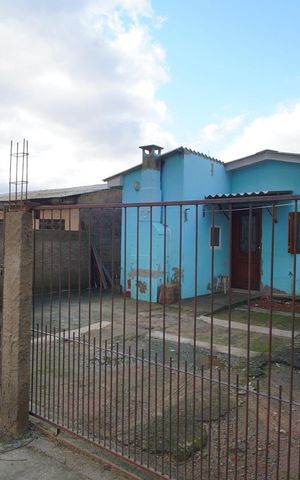 Casa à venda com 100m², 2 quartos e 4 vagasFachada