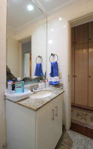 Apartamento à venda com 103m², 3 quartos e 2 vagasBanheiro Social