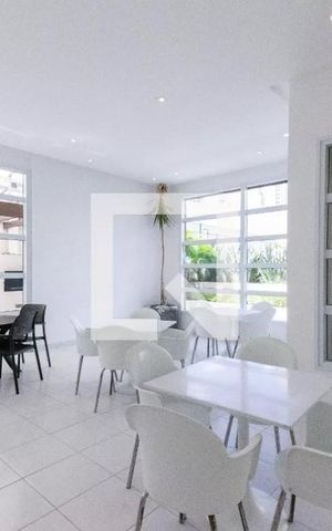 Apartamento para alugar com 60m², 2 quartos e 1 vaga Apartamento para alugar com 60m², 2 quartos e 1 vagaÁrea comum - Salão de festas