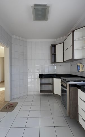 Apartamento à venda com 74m², 2 quartos e 2 vagasCozinha