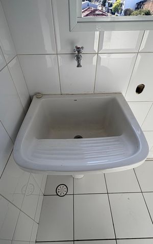 Apartamento à venda com 74m², 2 quartos e 2 vagasLavanderia