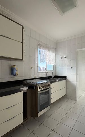 Apartamento à venda com 74m², 2 quartos e 2 vagasCozinha