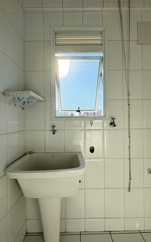 Apartamento à venda com 74m², 2 quartos e 2 vagasLavanderia