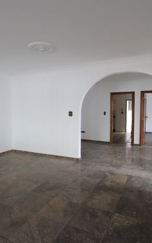 Casa para alugar com 319m², 5 quartos e 5 vagasSala