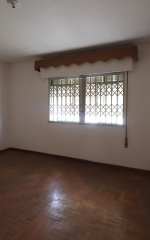 Casa para alugar com 319m², 5 quartos e 5 vagasQuarto 1